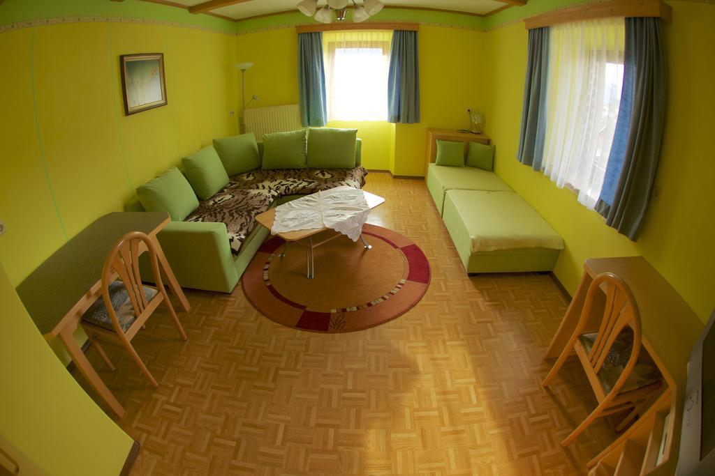 Haus Stoeffler Apartment Reisach Cameră foto