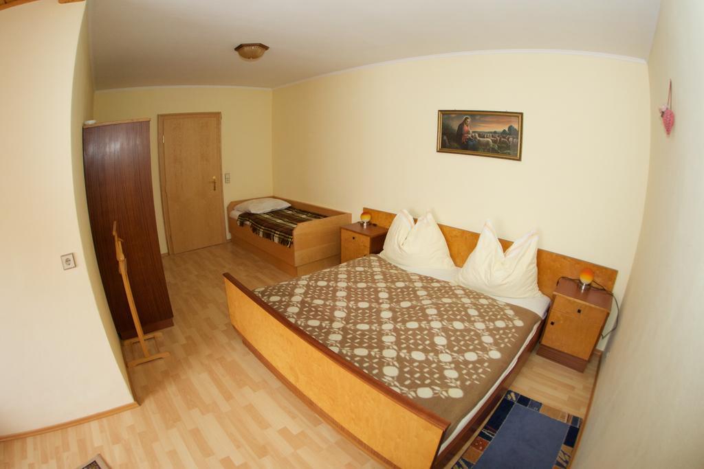 Haus Stoeffler Apartment Reisach Cameră foto