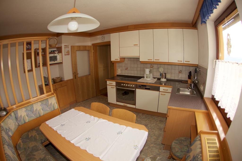 Haus Stoeffler Apartment Reisach Cameră foto